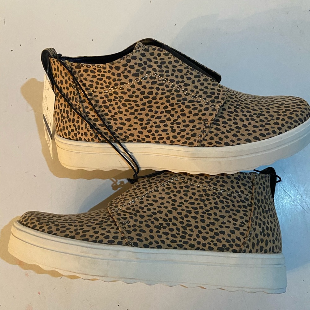 Universal Thread leopard mid top sneakers NWT - Picture 4 of 11
